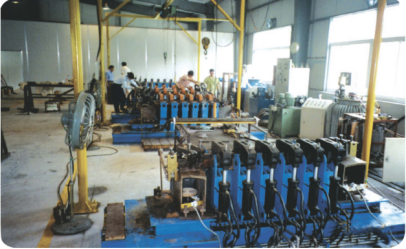 ZCN070S-（2000，9頭/3000，14頭）水發(fā)線(xiàn)棒多頭液壓成型熱壓機(jī)